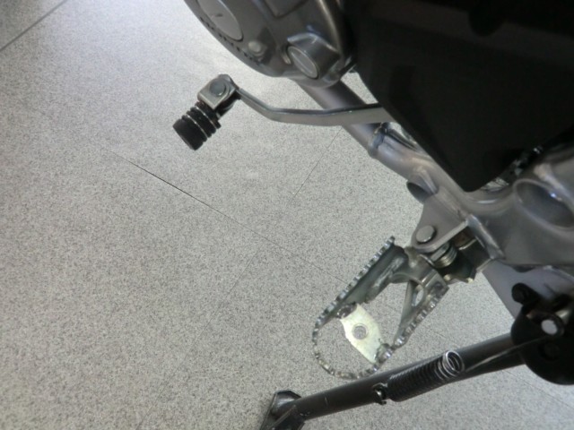 z_CRF250LiQRsj摜20