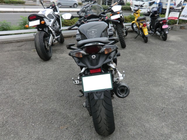 Vfr800f Tcs Abs ｅｔｃ他豪華標準装備 ホンダ 愛媛県 Bike Box 中古バイク詳細 中古バイク探しはmjbikeで