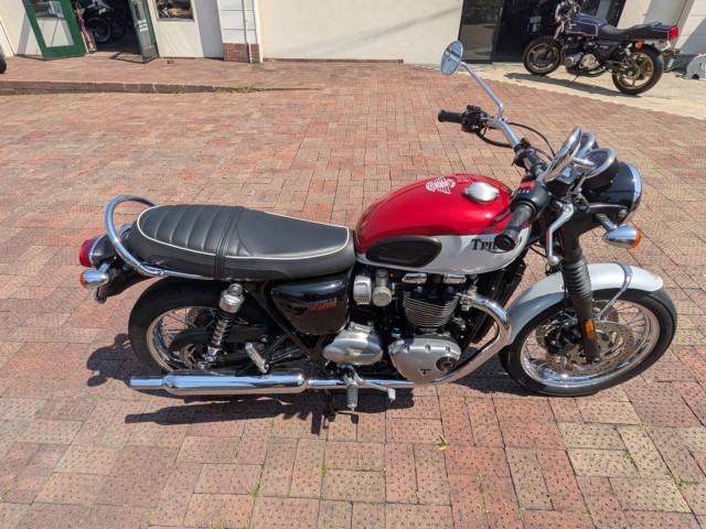 �g���C�A���t�g���C�A���t�E�{���l�r��T120�i���쌧�����s�j�摜46