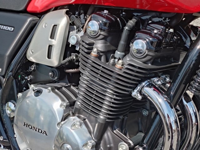 z_CB1100RSi쌧̌SFÒj摜4