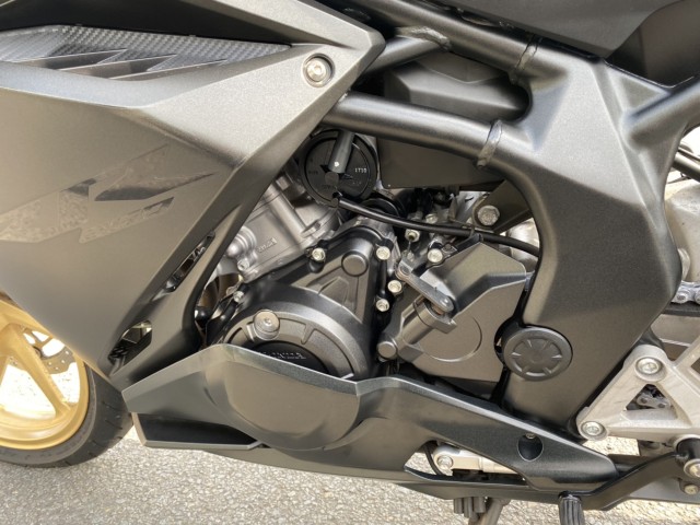 z_CBR250RRiQRsj摜41