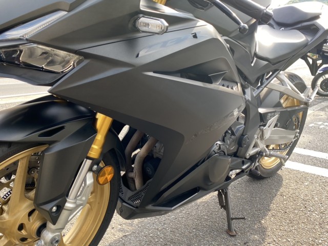 z_CBR250RRiQRsj摜24