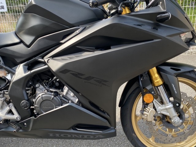 z_CBR250RRiQRsj摜22