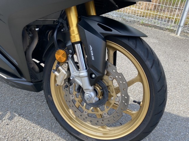 z_CBR250RRiQRsj摜15