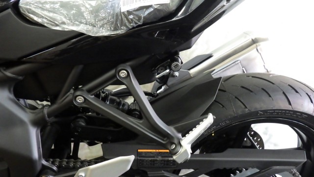 �J���T�LNinja ZX-4R SE�i���Q�����R�s�j�摜16