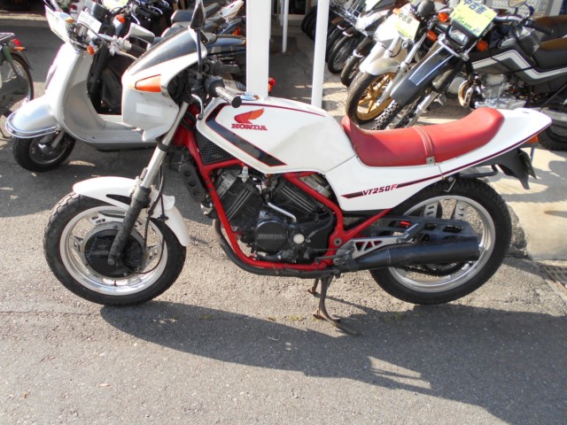 Vt250f ホンダ 岡山県 バイクワールドアオキ 中古バイク詳細 中古バイク探しはmjbikeで