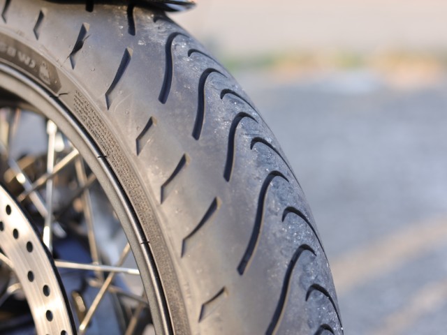 BMWBMWER nineTiQRsj摜13