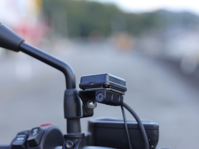 BMWBMWER nineTiQRsj摜22