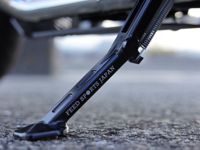 BMWBMWER nineTiQRsj摜24