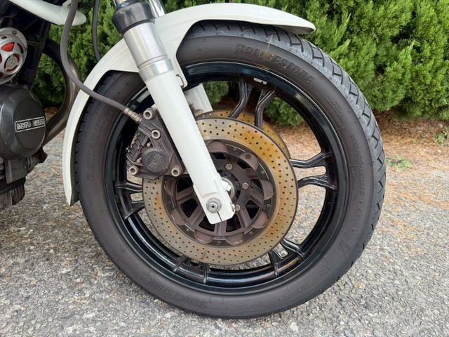 ���g�O�b�c�CLe mans 850�i���R���q�~�s�j�摜21