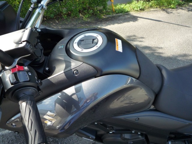 XYLV-Strom650iQRsj摜22