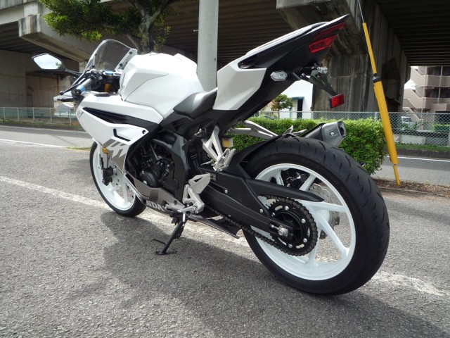 z_CBR250RRiQRsj摜8