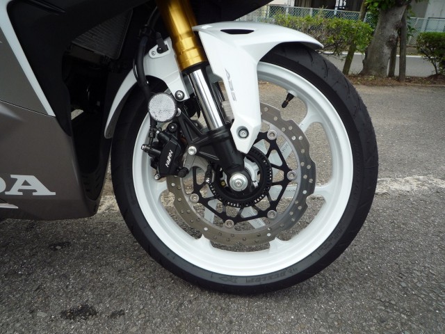 z_CBR250RRiQRsj摜9