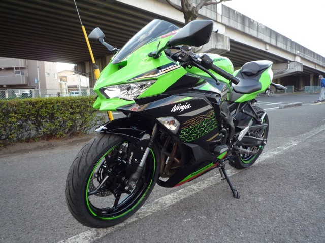 Ninja ZX-25R (カワサキ) / 愛媛県 (有)SBSフルタイム平和通店 中古 