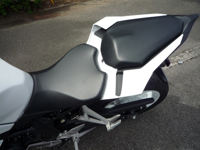 z_CBR250RRiQRsj摜23