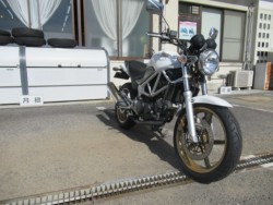 z_VTR250iQRsj摜27