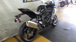 �J���T�LNinja ZX-4R SE�i���Q�����R�s�j�摜3
