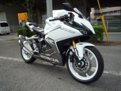 z_CBR250RRiQRsj摜5