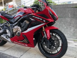 z_CBR650RiLLsj摜2